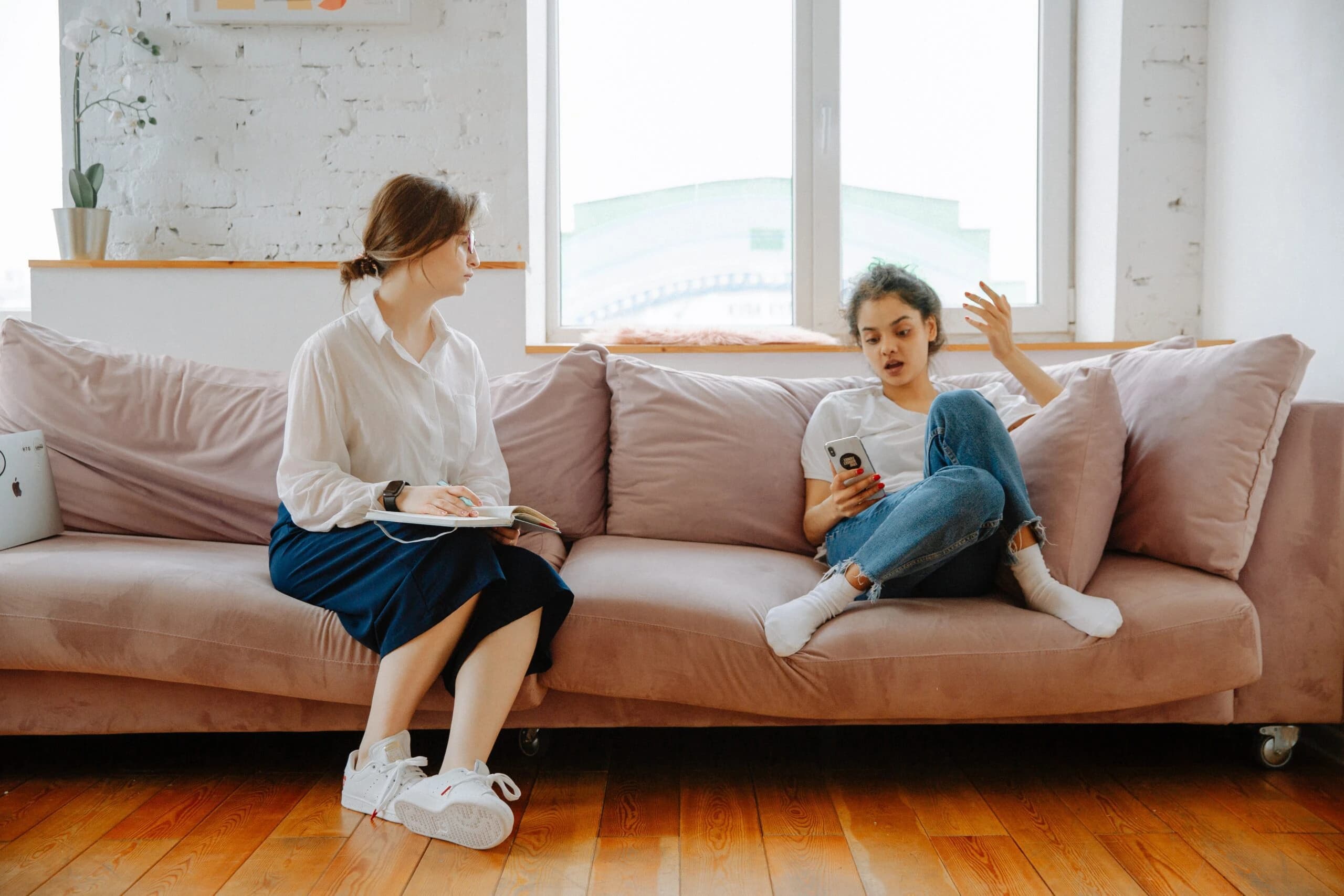 an image of women in eating disorder treatment in Orange County